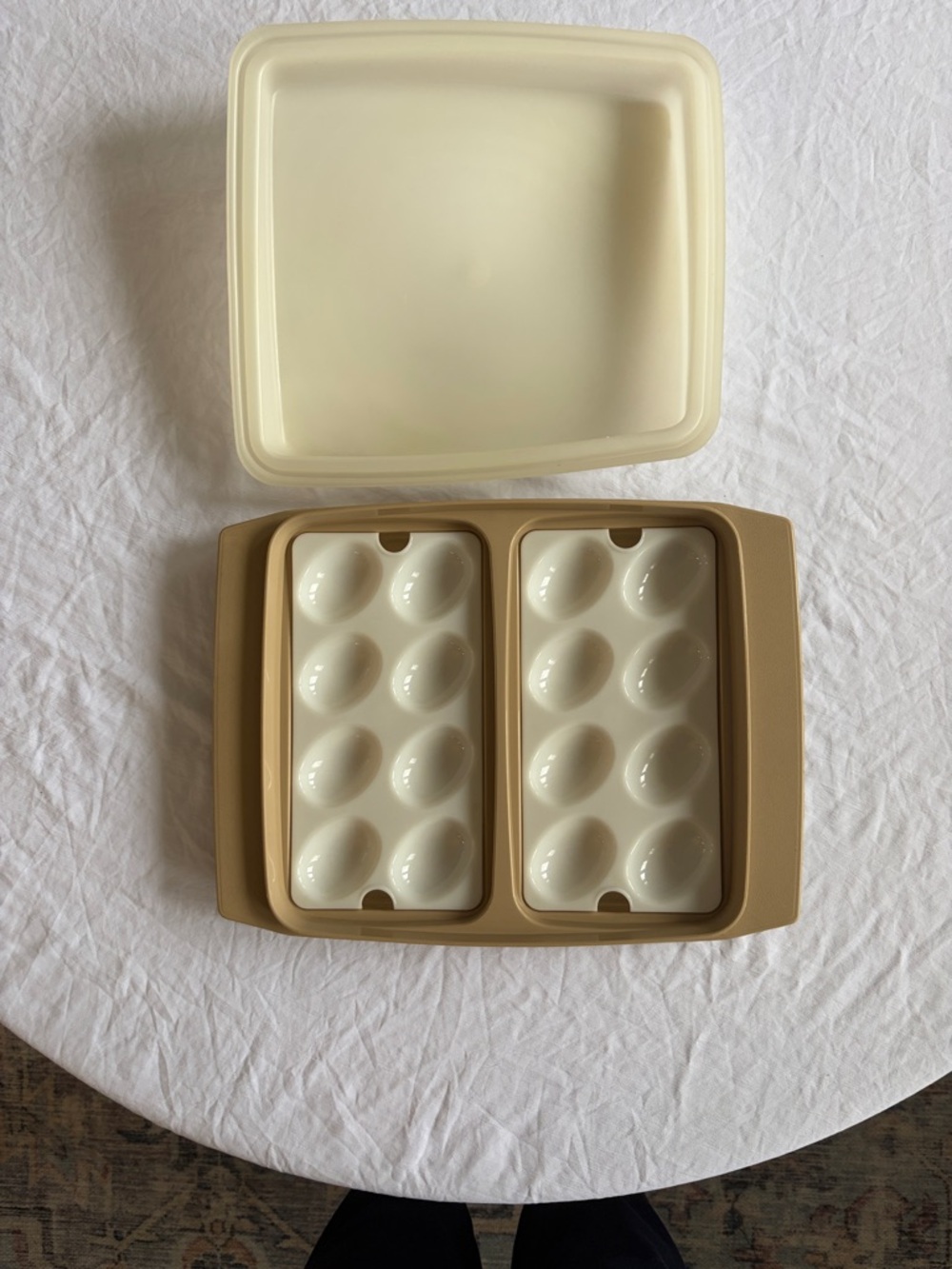 Tupperware Beige and Cream Egg Carrier with Lid